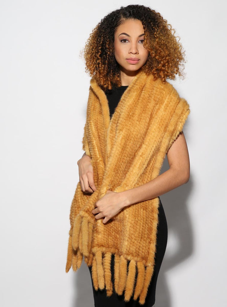 Knitted Mink Fur Shawl with Fringe and Pockets