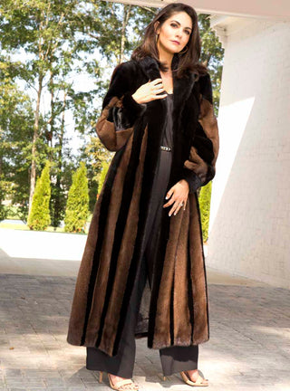 NAFA OR SAGA SELECT Two-Toned Mink Fur Coat.