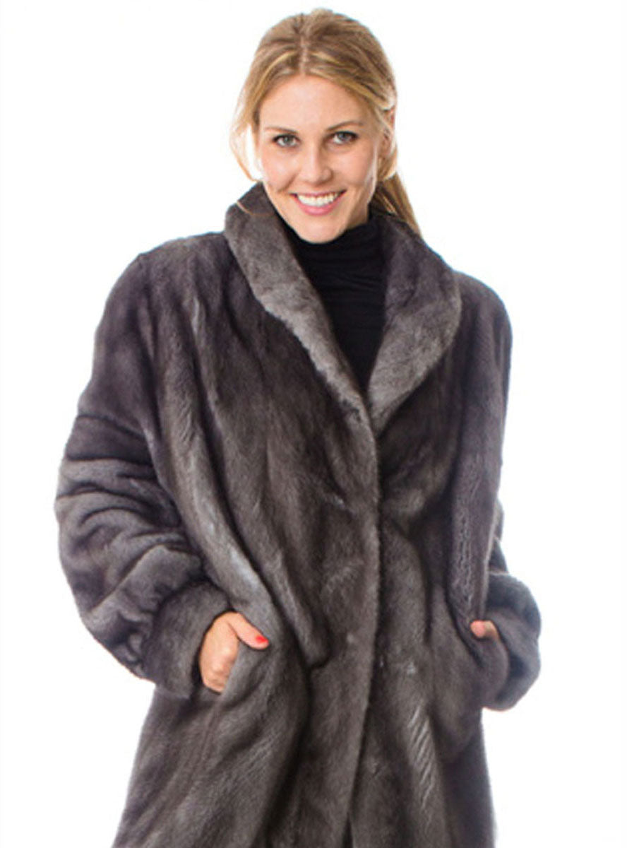 NAFA or SAGA Select Female Mink Fur Coat with Full Swing Henig Furs